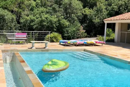 Location Villa à La Croix Valmer 10 personnes