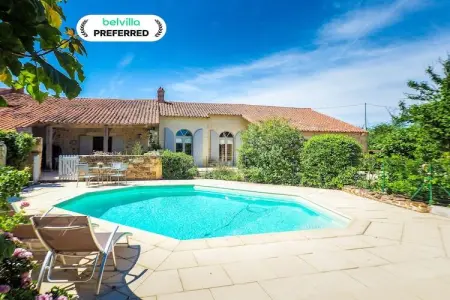 Location Maison à St. Laurent de la Salle 8 personnes