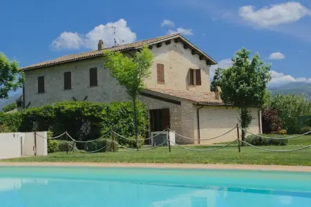 Location Maison à Foligno   Loc. Tenne 5 personnes