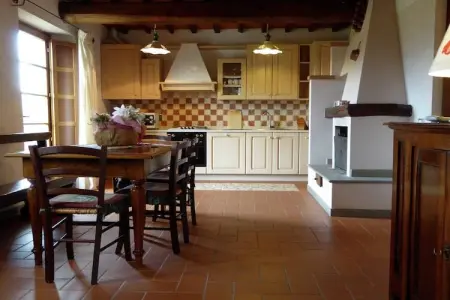 Location Maison à Montecarelli 6 personnes