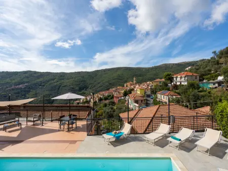 Location Maison à Pietrabruna 18 personnes