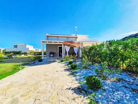 Location Maison à Campofelice di Roccella 8 personnes