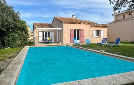 Location Maison à Vers Pont du Gard 6 personnes