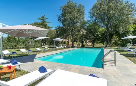 Location Maison à Cortona 18 personnes