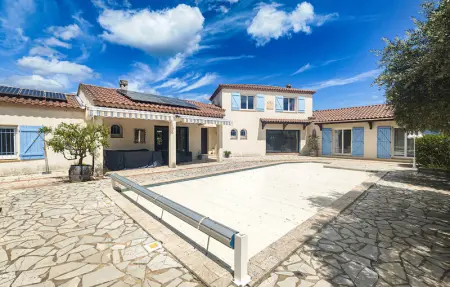 Location Maison à Laurens 8 personnes