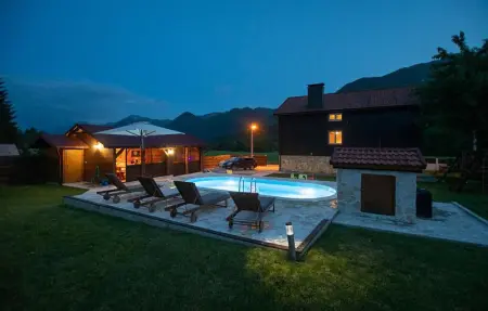Location Maison à Gospic 8 personnes