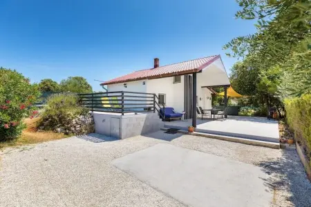 Location Maison à Peroj 4 personnes