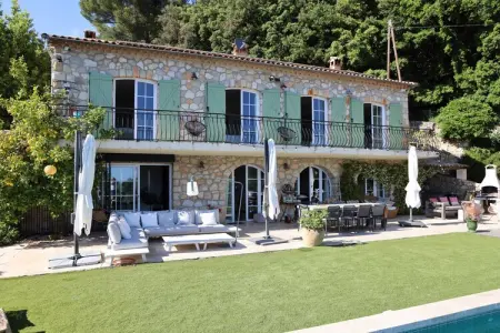 Location Villa à Grasse 8 personnes