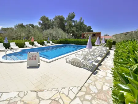 Location Maison à Vir 4 personnes