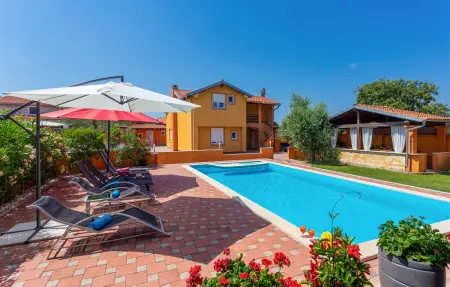 Location Maison à Skicini 9 personnes