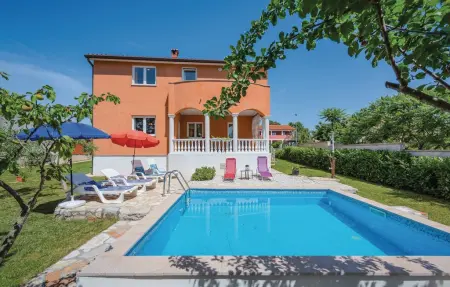 Location Maison à Nedescina 8 personnes