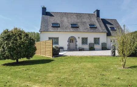 Location Maison à Ploumilliau 9 personnes