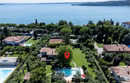 Location Maison à Padenghe sul Garda BS 10 personnes