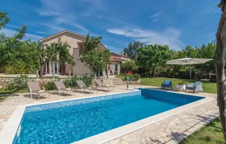 Location Maison à Labin 8 personnes