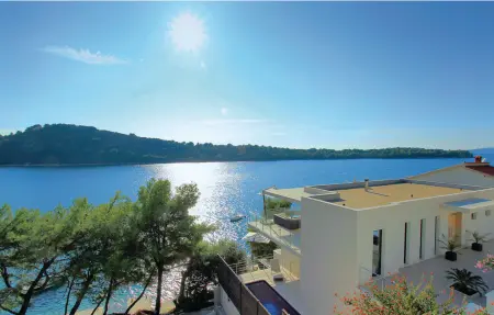 Location Maison à Karbuni 12 personnes