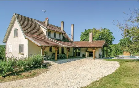 Location Maison à Eyliac 10 personnes