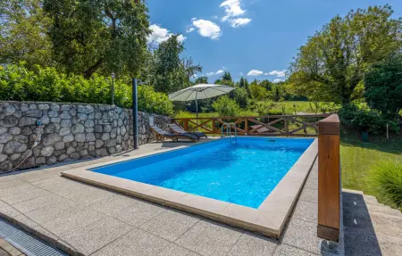 Location Maison à Lukovdol 8 personnes