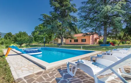 Location Maison à Krsan 8 personnes