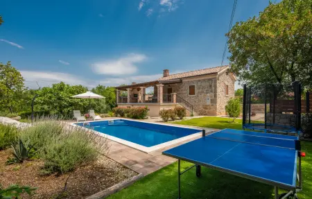 Location Maison à Svet Vid Dobrinjski 5 personnes