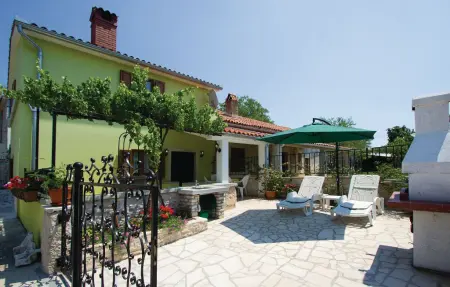 Location Maison à Belavici 4 personnes