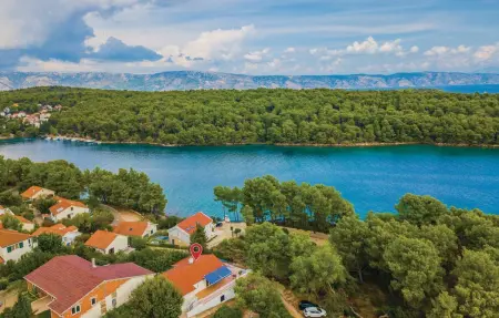 Location Maison à Vrboska 4 personnes