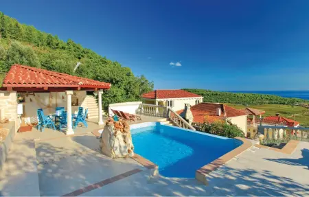 Location Maison à Cara 12 personnes