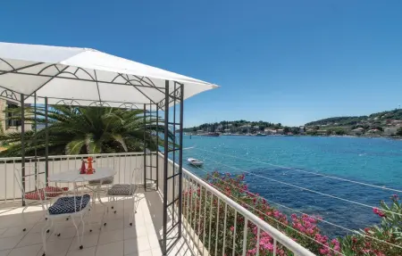 Location Maison à Lumbarda 8 personnes