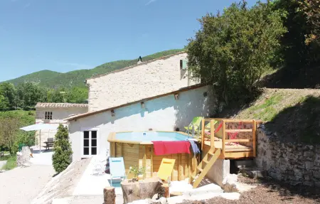 Location Maison à Montjoux 7 personnes