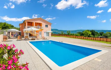 Location Maison à Podpican 6 personnes