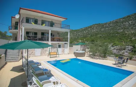 Location Maison à Zagvozd 10 personnes