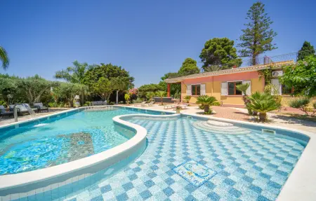 Location Maison à Menfi AG 8 personnes