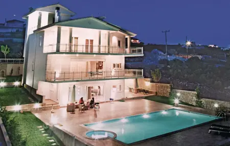 Location Maison à Theologos 12 personnes