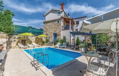 Location Maison à Kamena Vas 6 personnes