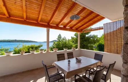 Location Maison à Blato 10 personnes