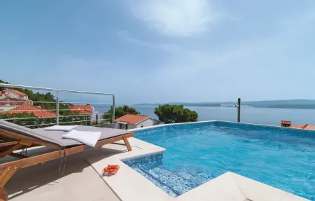 Location Maison à Stanici 6 personnes