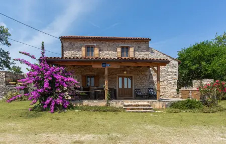 Location Maison à Buje 4 personnes