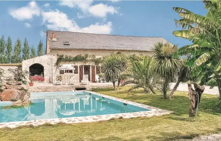 Location Maison à Les Magnils Reigniers 7 personnes