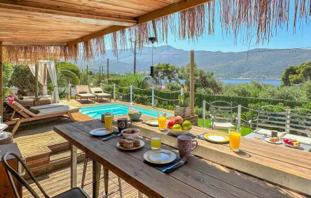 Location Maison à Porto Germeno 5 personnes