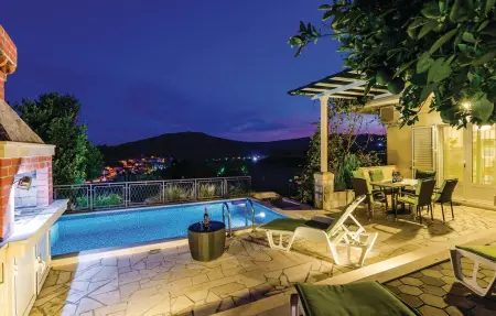 Location Maison à Srebreno 10 personnes