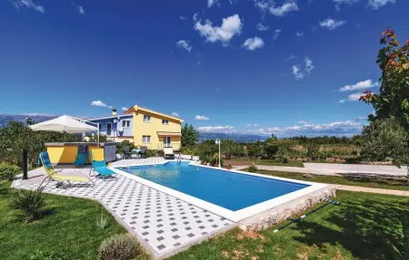 Location Maison à Podgradina 12 personnes