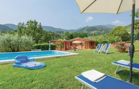 Location Maison à Colle di Compito LU 4 personnes