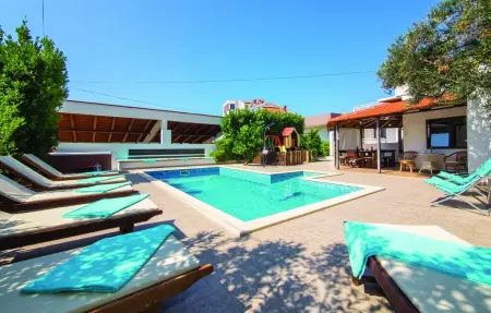 Location Maison à Okrug Gornji 12 personnes