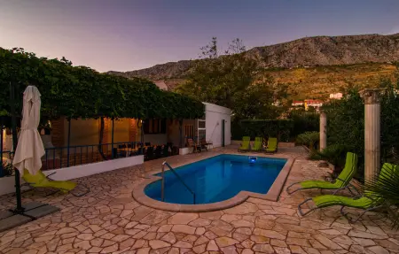 Location Maison à Dugi Rat 8 personnes