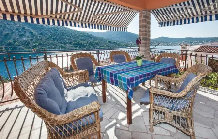 Location Maison à Vinisce 11 personnes