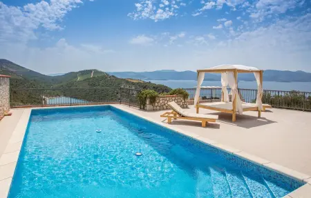 Location Maison à Kremena 6 personnes