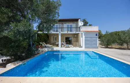 Location Maison à Vinisce 8 personnes