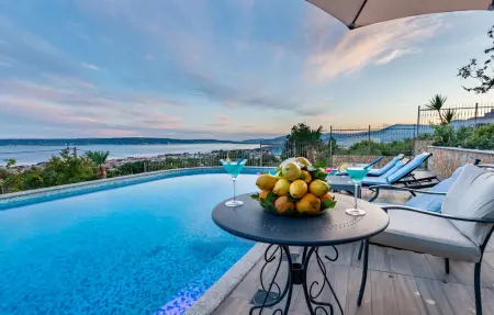 Location Maison à Kastel Kambelovac 8 personnes