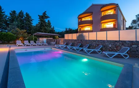 Location Maison à Zdrelac 14 personnes