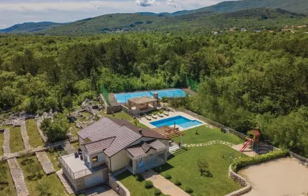 Location Maison à Grubine 10 personnes