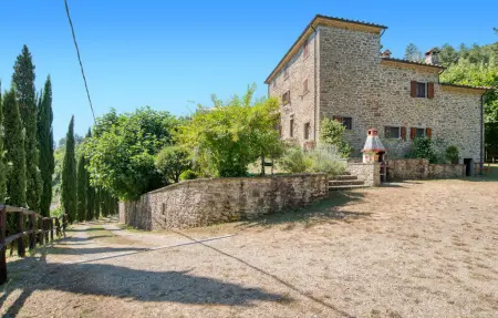 Location Maison à Talla AR 8 personnes